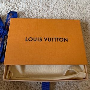 Authentic Louis Vuitton Key Cles Box